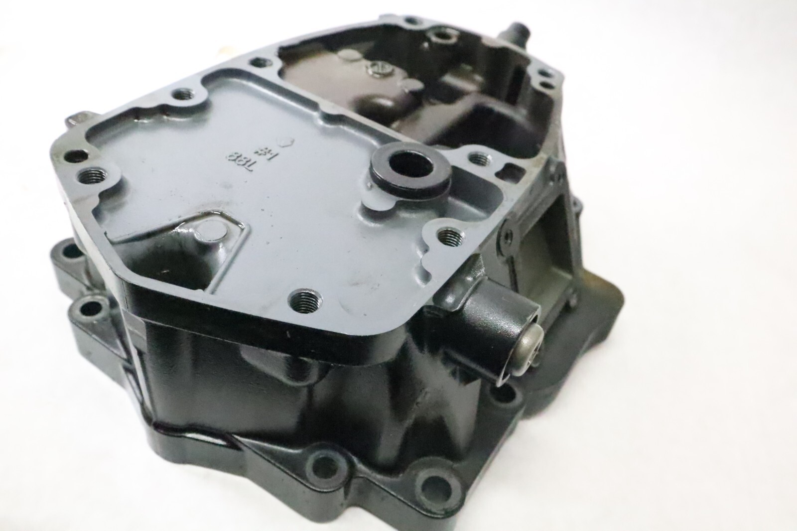 11501-88L01-0EP Suzuki DF 40 50 hp Outboard Motor Oil Pan Adapter Plate - Image 11