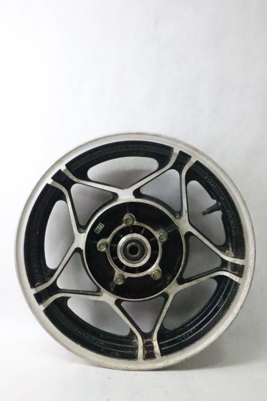 83 1983 HONDA CX650C REAR BACK WHEEL RIM STRAIGHT 15X3.00 CX650 - Image 2