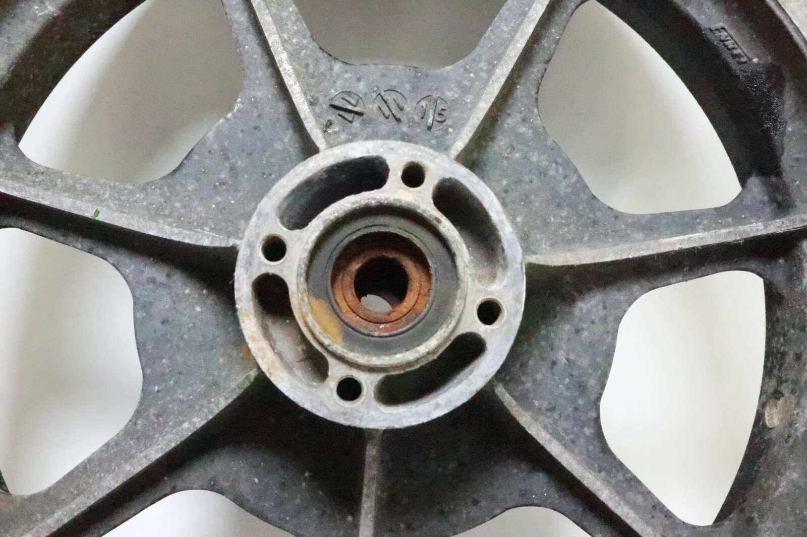 80 81 82 83 Kawasaki KZ750 KZ 1000 OEM Rear Back Wheel Enkei R-1050 Japan - Image 11