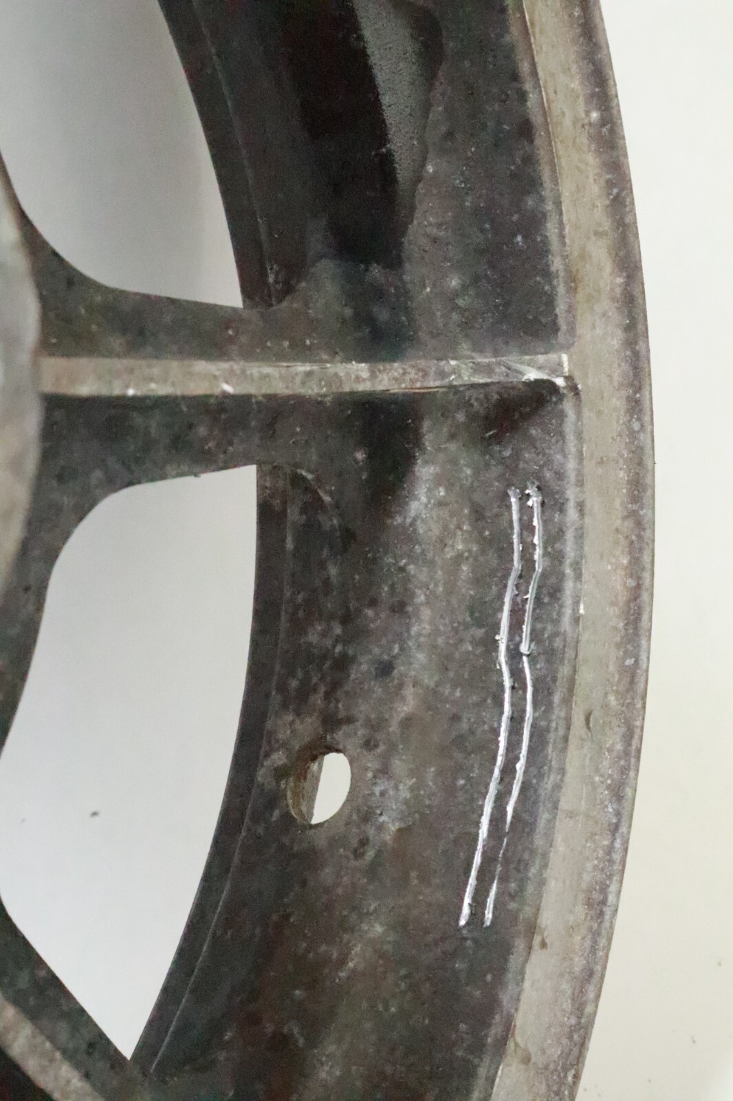 80 81 82 83 Kawasaki KZ750 KZ 1000 OEM Rear Back Wheel Enkei R-1050 Japan - Image 12
