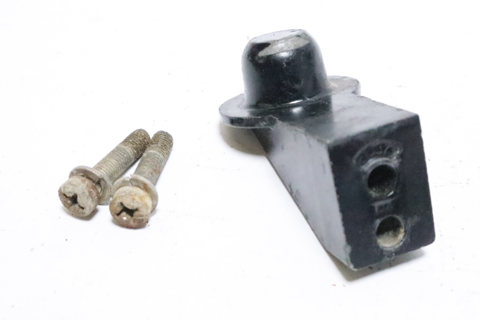39474 Bottom Cowl Anchor Latch for Mercury 7.5 110 9.8 Hp Outboard