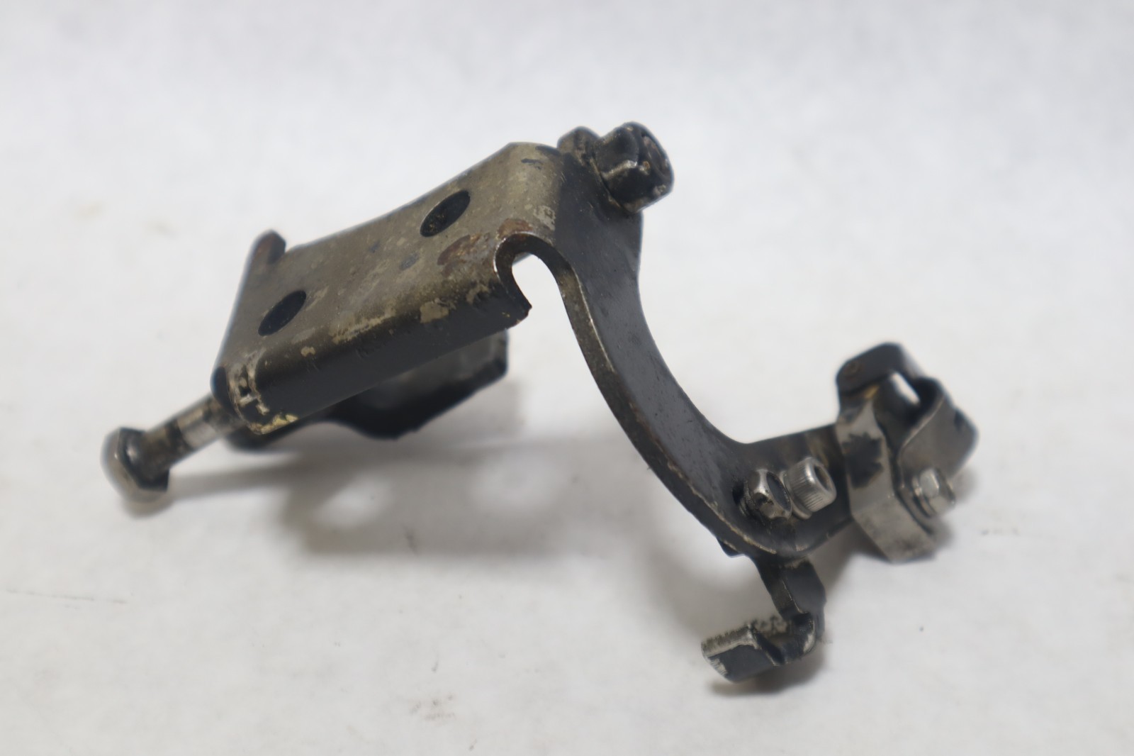 819469A 1 819469A1 Force Outboard 90 120 150 Hp Gear Shift Linkage Assembly NLA - Image 12