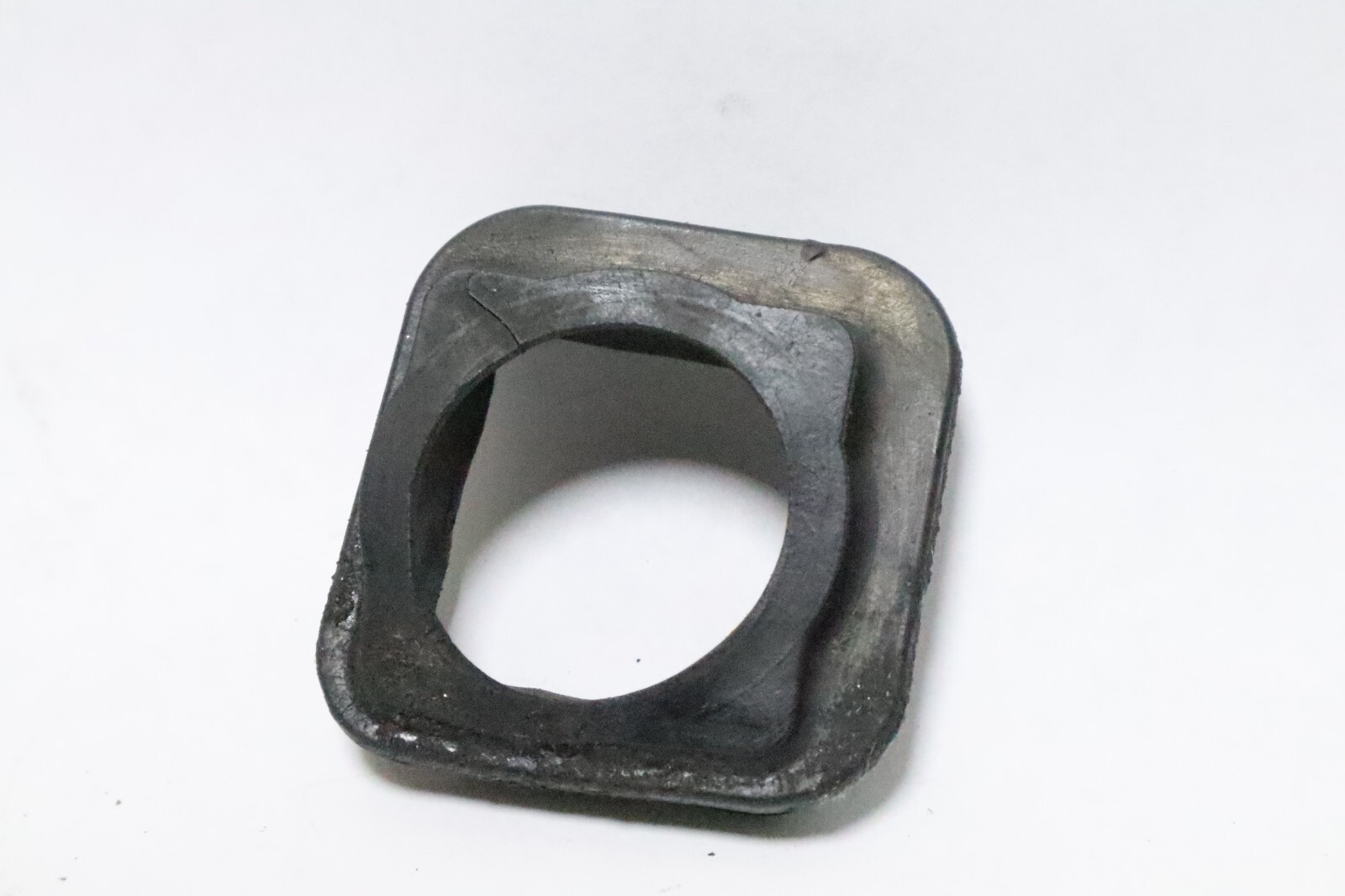 39778 Bottom Cowl Grommet for Mercury 7.5-20 Hp Outboard 1970-85 - Image 6