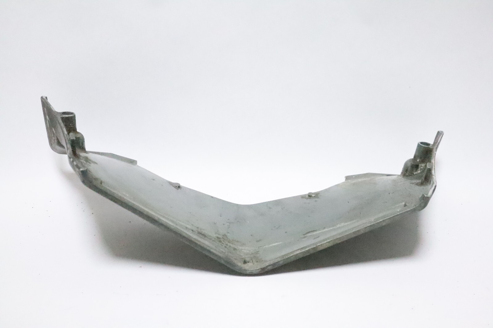 61131-87D00-0ED suzuki ENGINE HOLDER FRONT 150 200 225 Hp dt150 dt200 dt225 - Image 8
