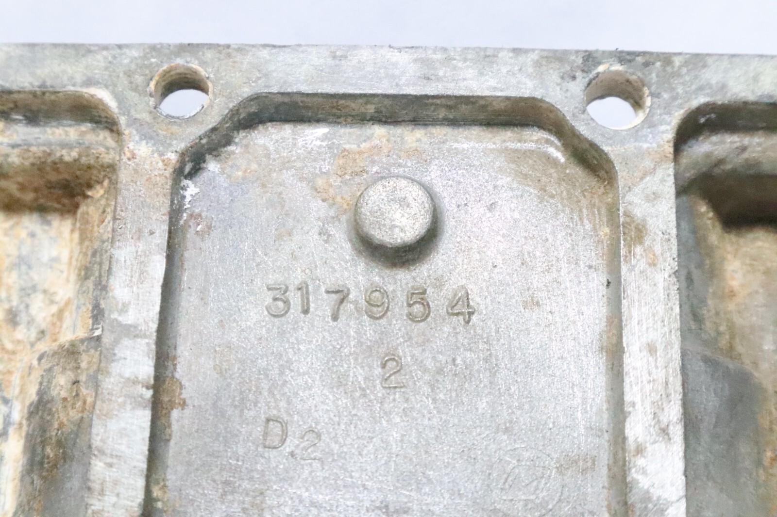 Cover 88hp - 115hp V4 317954 1977-98 Johnson Evinrude Water Passage Outboard - Image 9