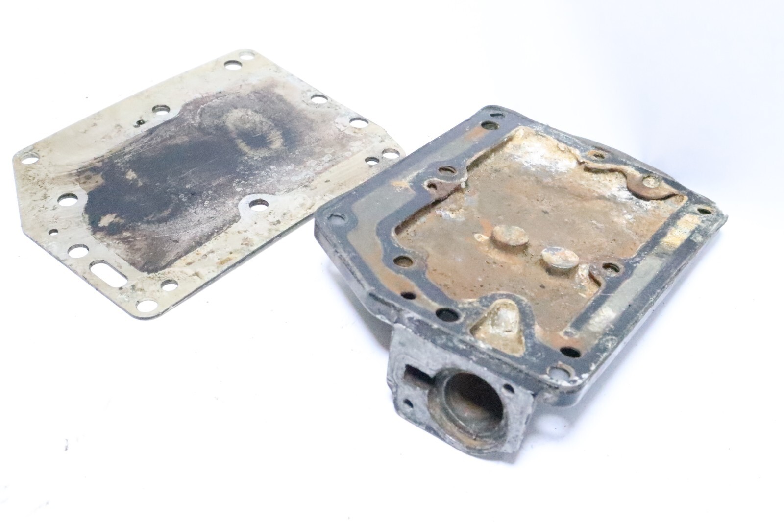 89013A2 Mercury Outboard Thermostat Cover Assembly 7.5 & 9.8 HP 89013A1 - Image 7