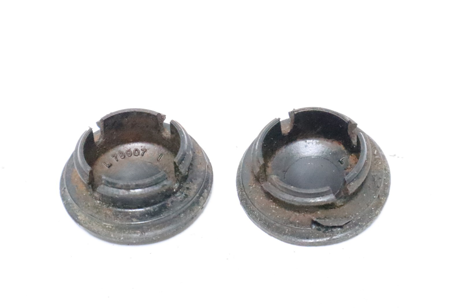 79907 Motor Mount Cover (Pair) Mercury Mariner Outboard Engines - Image 9