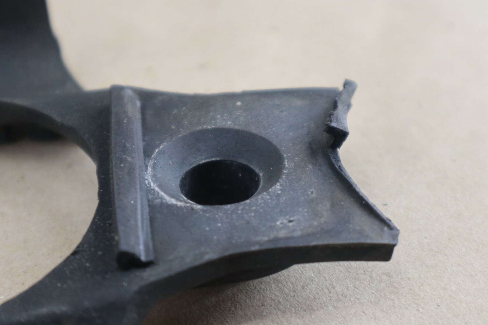 1984-1999 Yamaha Virago XV700 XV750 XV1100 FUEL TANK DAMPER LOCATING BUSHING - Image 8