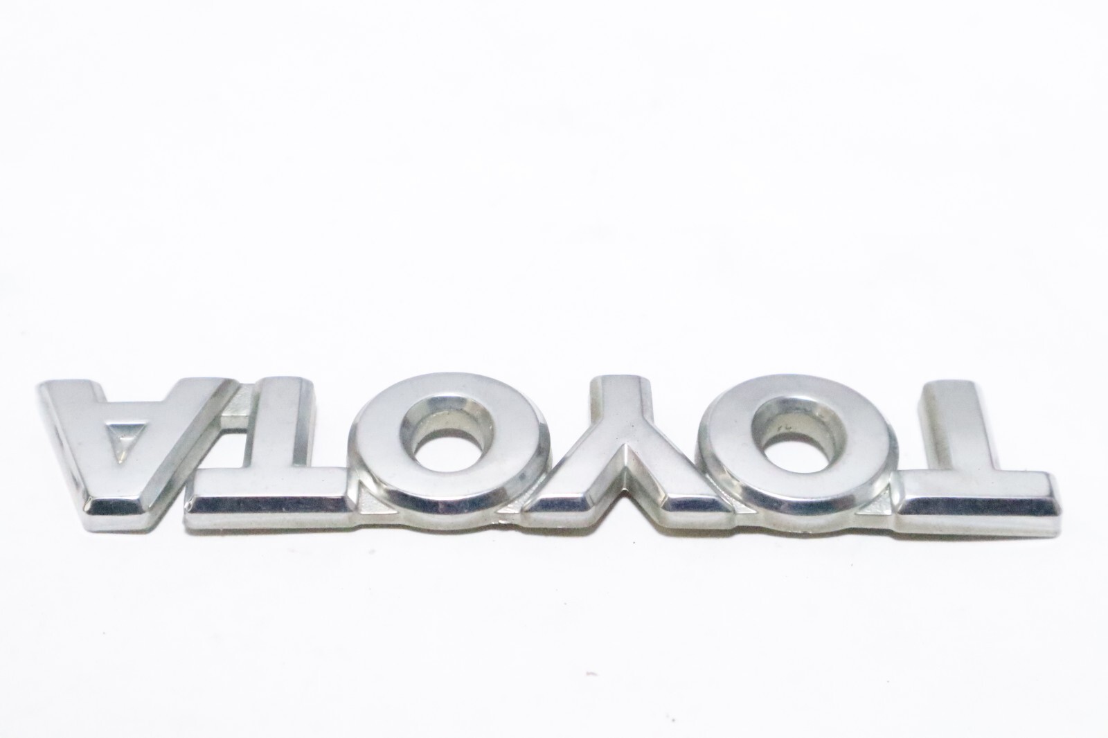 2003-2008 toyota corolla "toyota " trunk tail gate emblem 75441-02060 oem - Image 5