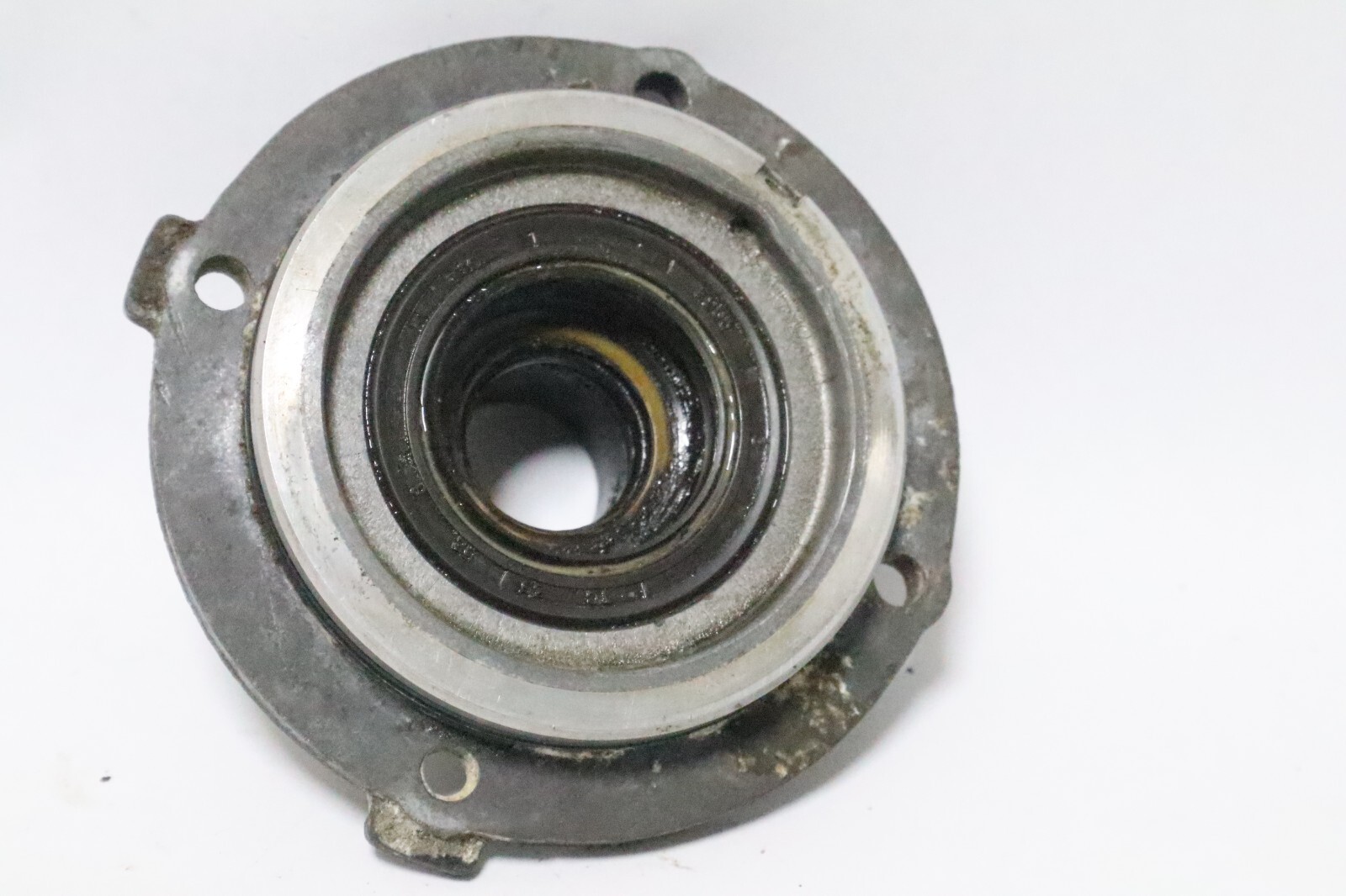 LOWER OIL SEAL HOUSING YAMAHA 115-225 HP PN# 6G5-15359-00-94 - Image 9