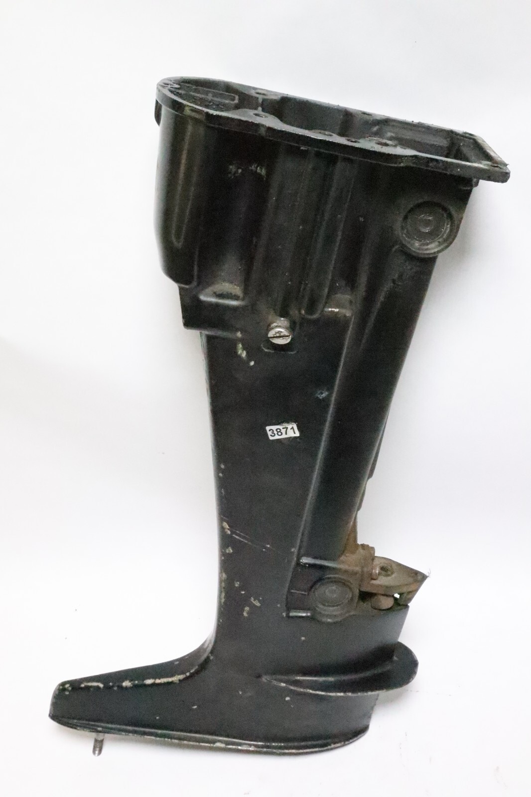 Mercury 7.5hp 9.8hp 110 75 Mid Section 20" Driveshaft Housing 4901A2 8451A1 4901