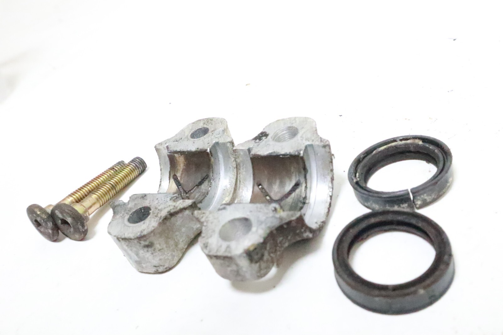 88-2006 KAWASAKI BAYOU 220 OEM STEERING COLUMN STAY 92037-1975 - Image 9