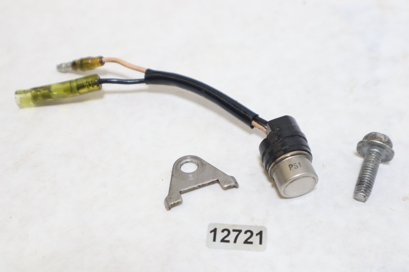 OEM Yamaha Thermo Switch 69J-82560-00-00 - Image 2