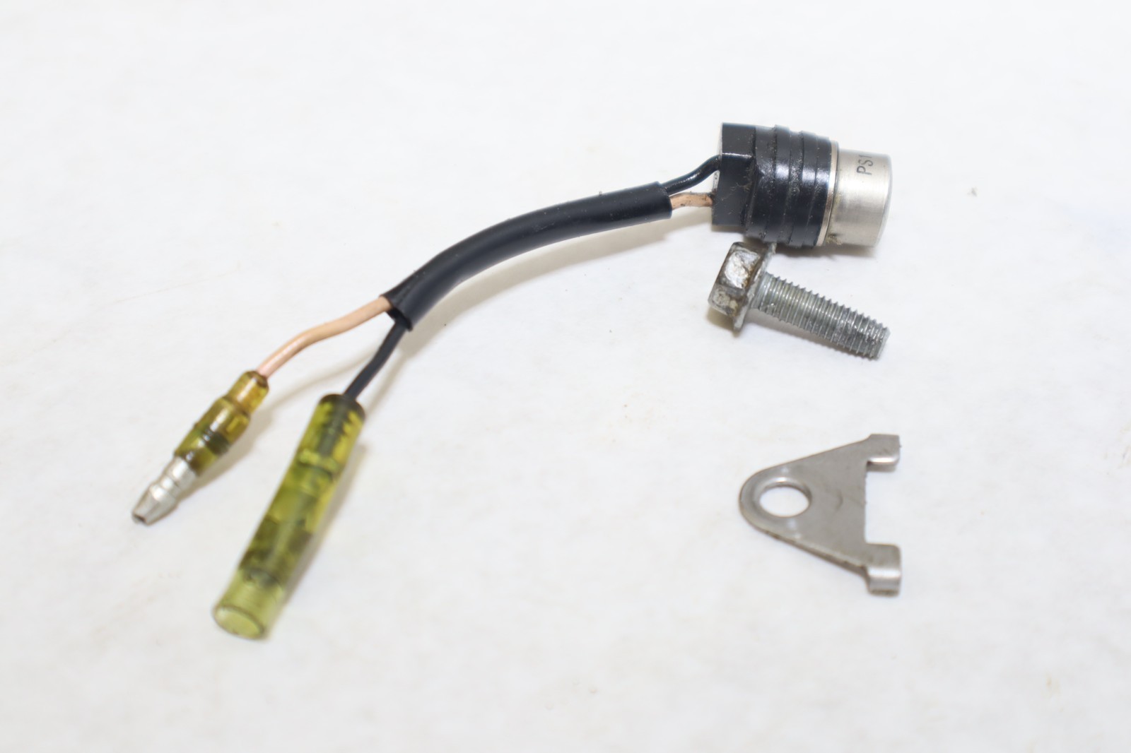 OEM Yamaha Thermo Switch 69J-82560-00-00 - Image 3