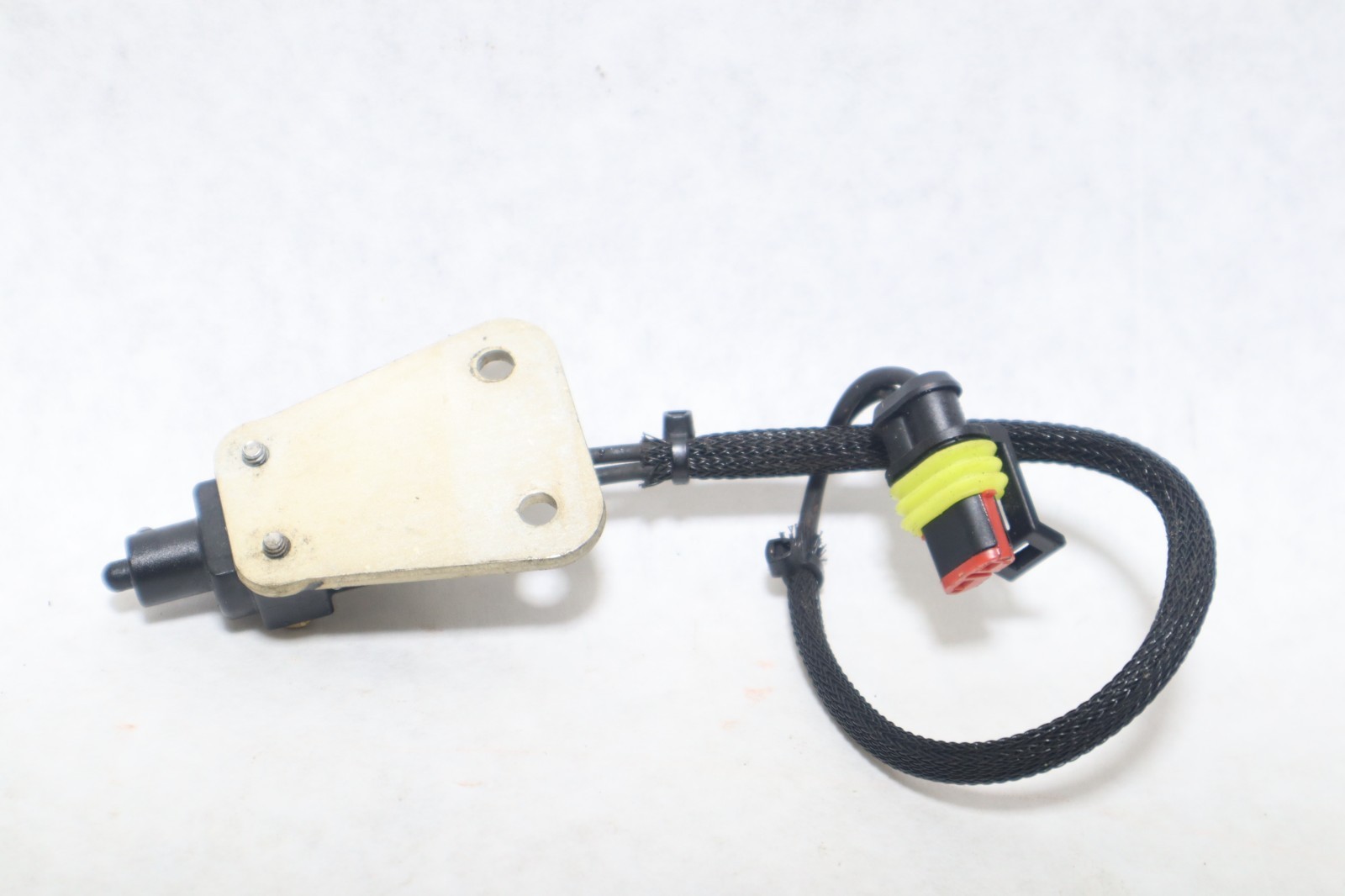 Evinrude Neutral Safety Switch 0586780 '04 Up 40-200hp - Image 5