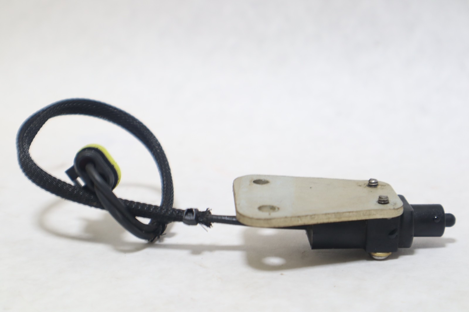 Evinrude Neutral Safety Switch 0586780 '04 Up 40-200hp - Image 7