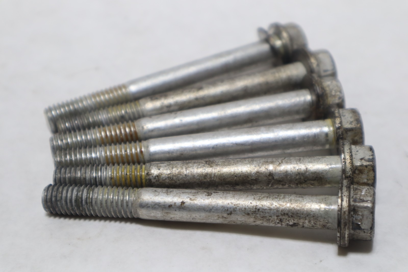 Johnson Evinrude Screw 350995 Fuel Injector to Cylinder Head Outboard QTY 6 - Image 4