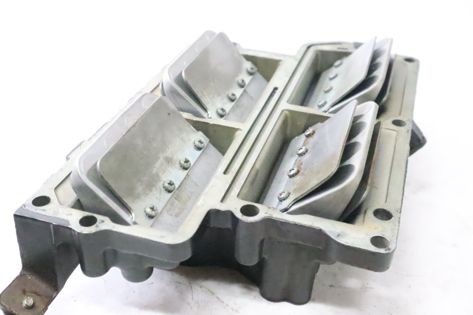 Intake Manifold 0397075 80-115 HP Johnson 90HP Evinrude 1986-98 Outboard W valvE - Image 10