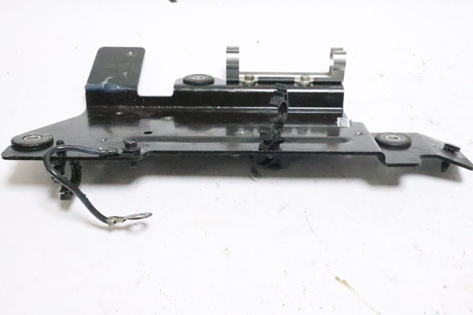 MERCURY OUTBOARD ELECTRICAL MOUNTING PLATE 8571641 - Image 3