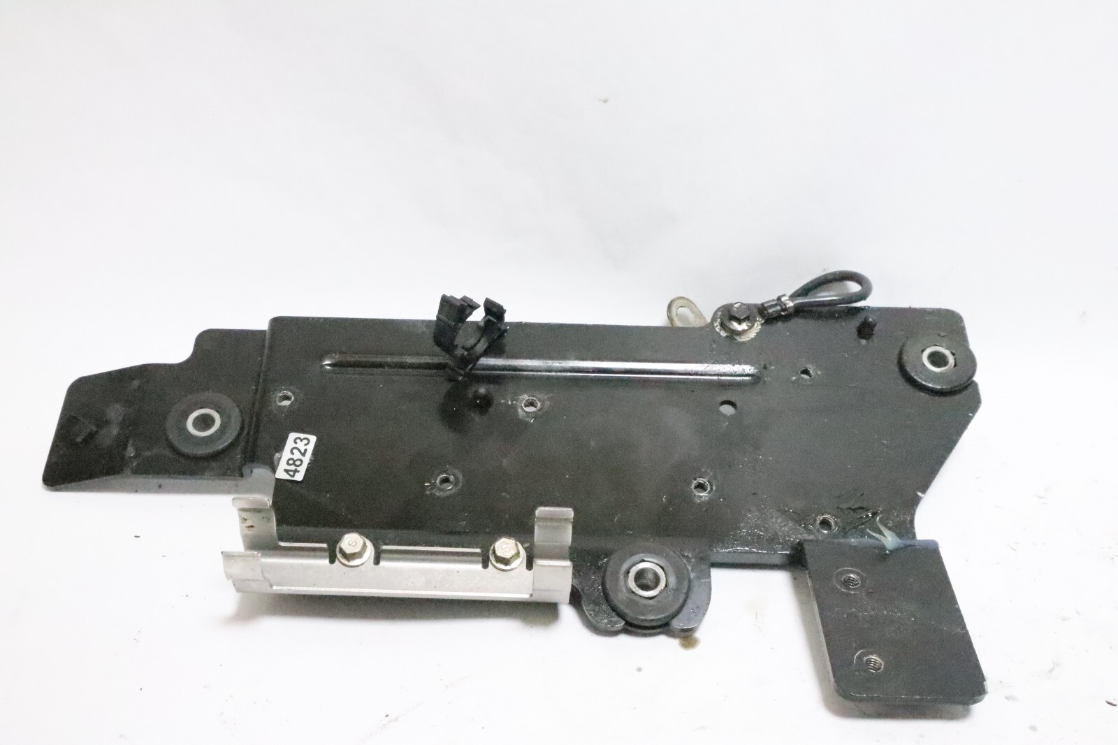 MERCURY OUTBOARD ELECTRICAL MOUNTING PLATE 8571641 - Image 5