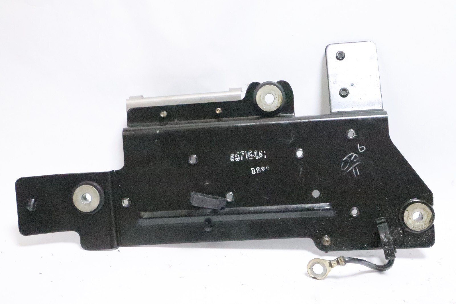 MERCURY OUTBOARD ELECTRICAL MOUNTING PLATE 8571641 - Image 6