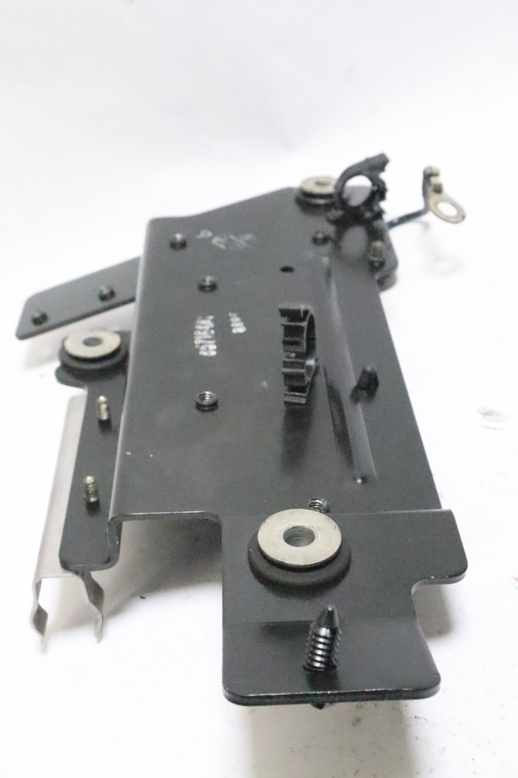 MERCURY OUTBOARD ELECTRICAL MOUNTING PLATE 8571641 - Image 7