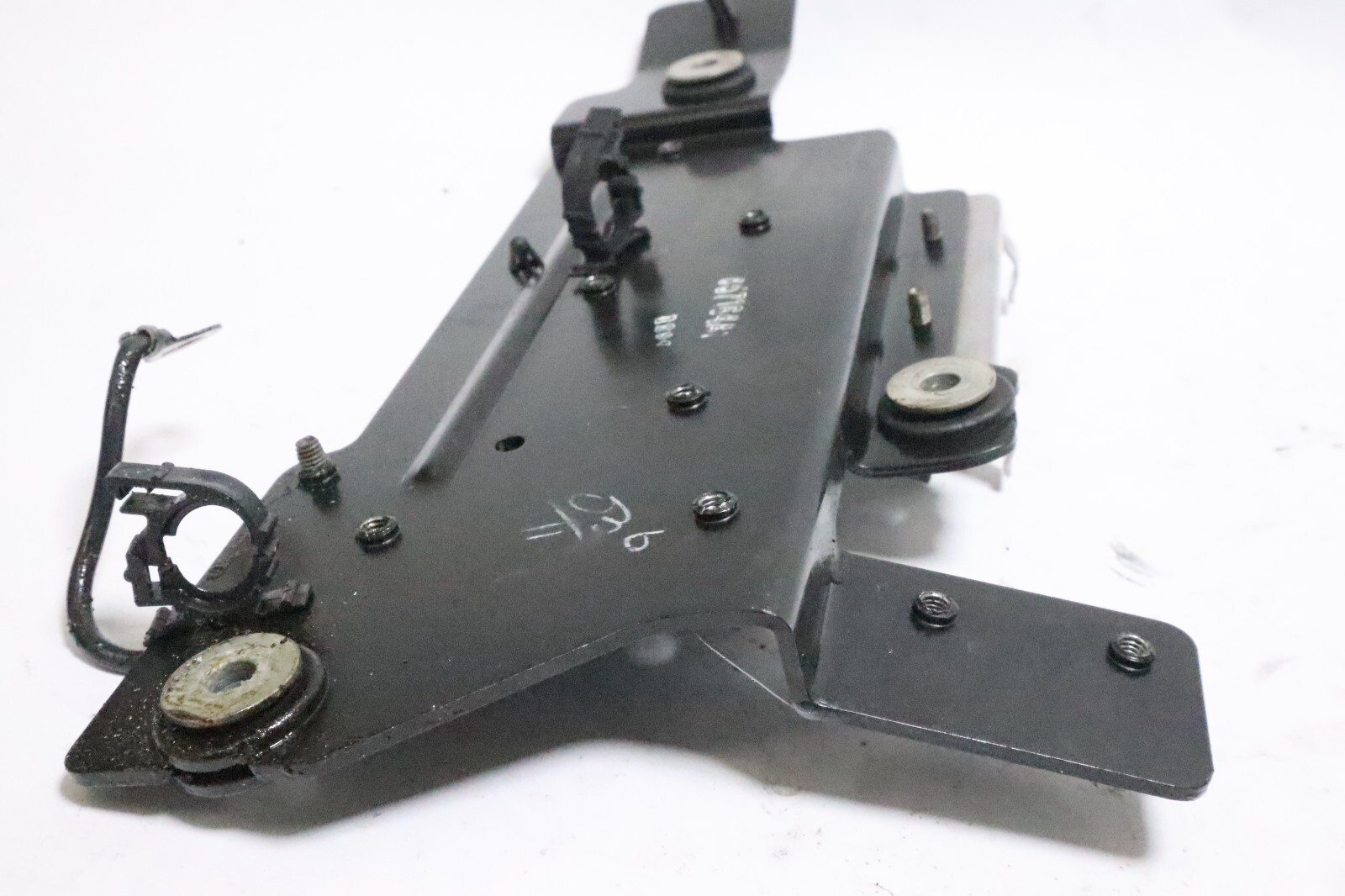 MERCURY OUTBOARD ELECTRICAL MOUNTING PLATE 8571641 - Image 9