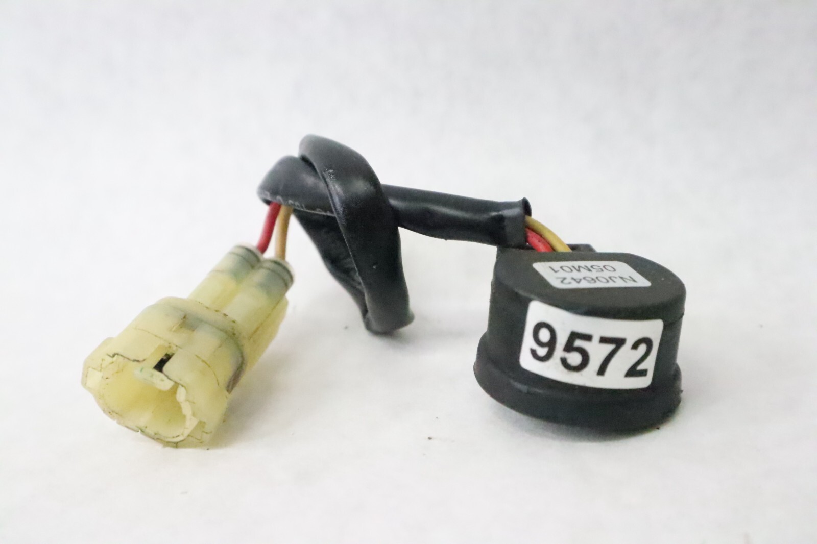 898101134 Mercury Overheat Buzzer 9.9 10 15 20 25 30 HP - Image 3
