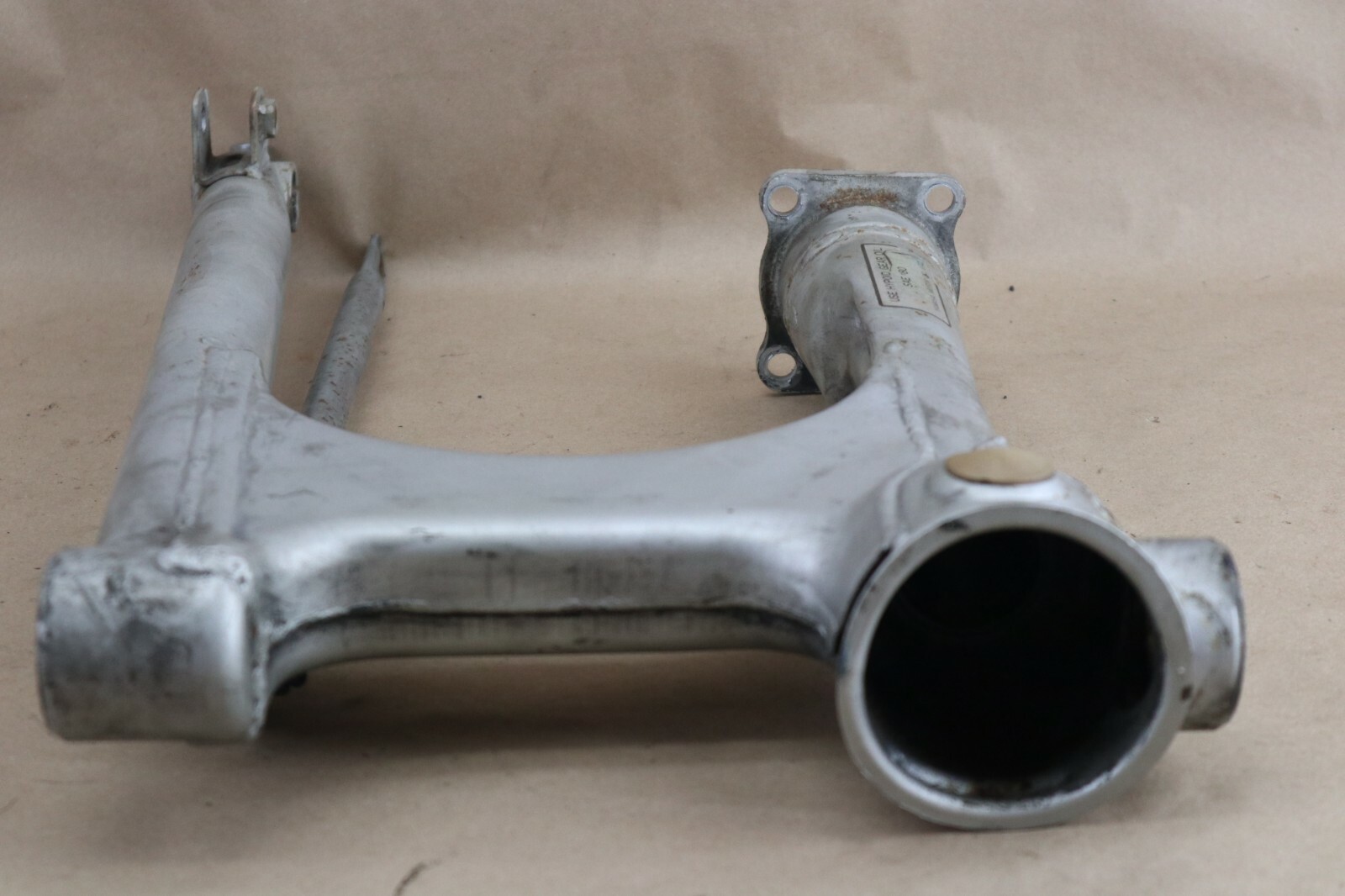 OEM 1985-1997 Yamaha Virago 700 750 1000 XV1000 REAR SWINGARM SUSPENSION ARM - Image 4