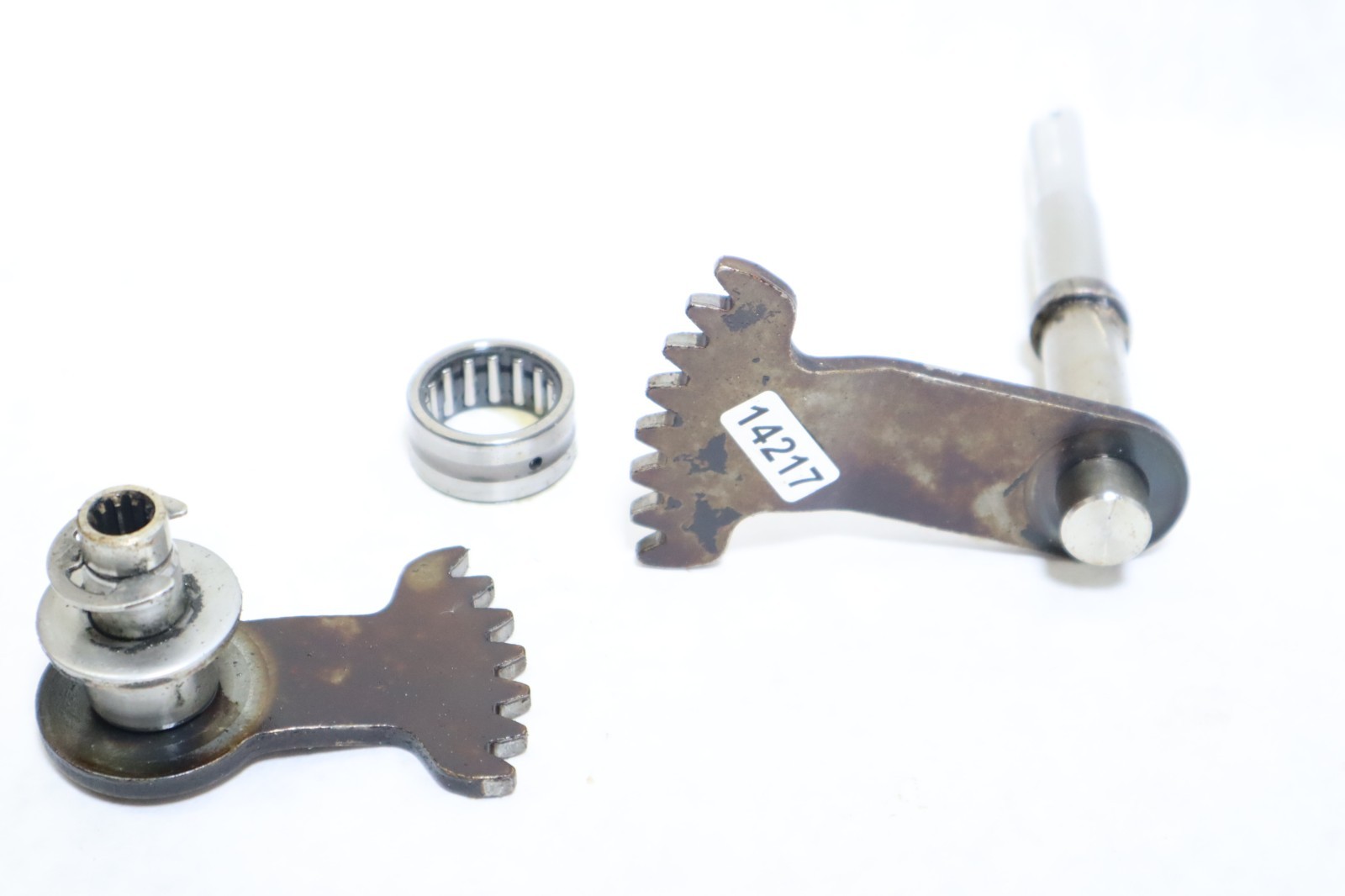 Honda BF 115 24610-ZY6-000 SHIFT SHAFT A , 24620-ZY6-000 SHIFT SHAFT B