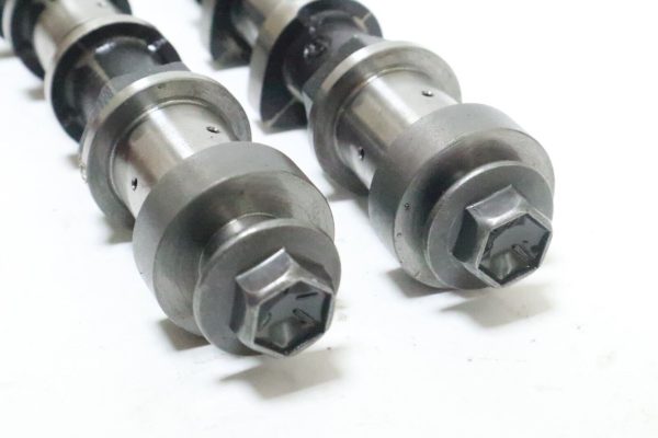 Suzuki Cam Shaft 12711-90J01 , 12720-90J01 for DF90 2000 - 2011 model intake and  USED - Image 7