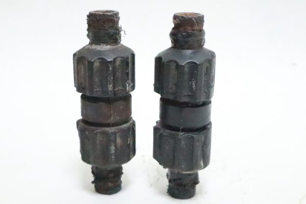 Honda RUBBER, ENGINE MOUNTING (LOWER) 50202-HP0-A50  USED - Image 5
