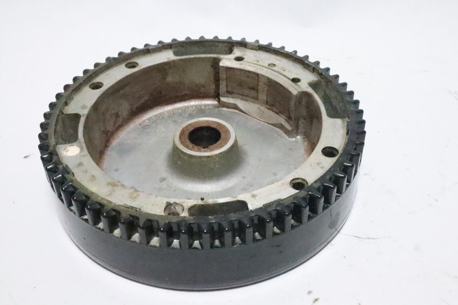 FA681097 yy F681097 FLYWHEEL 681097 sears gamefisher 9.9hp 15hp? 225. force - Image 10