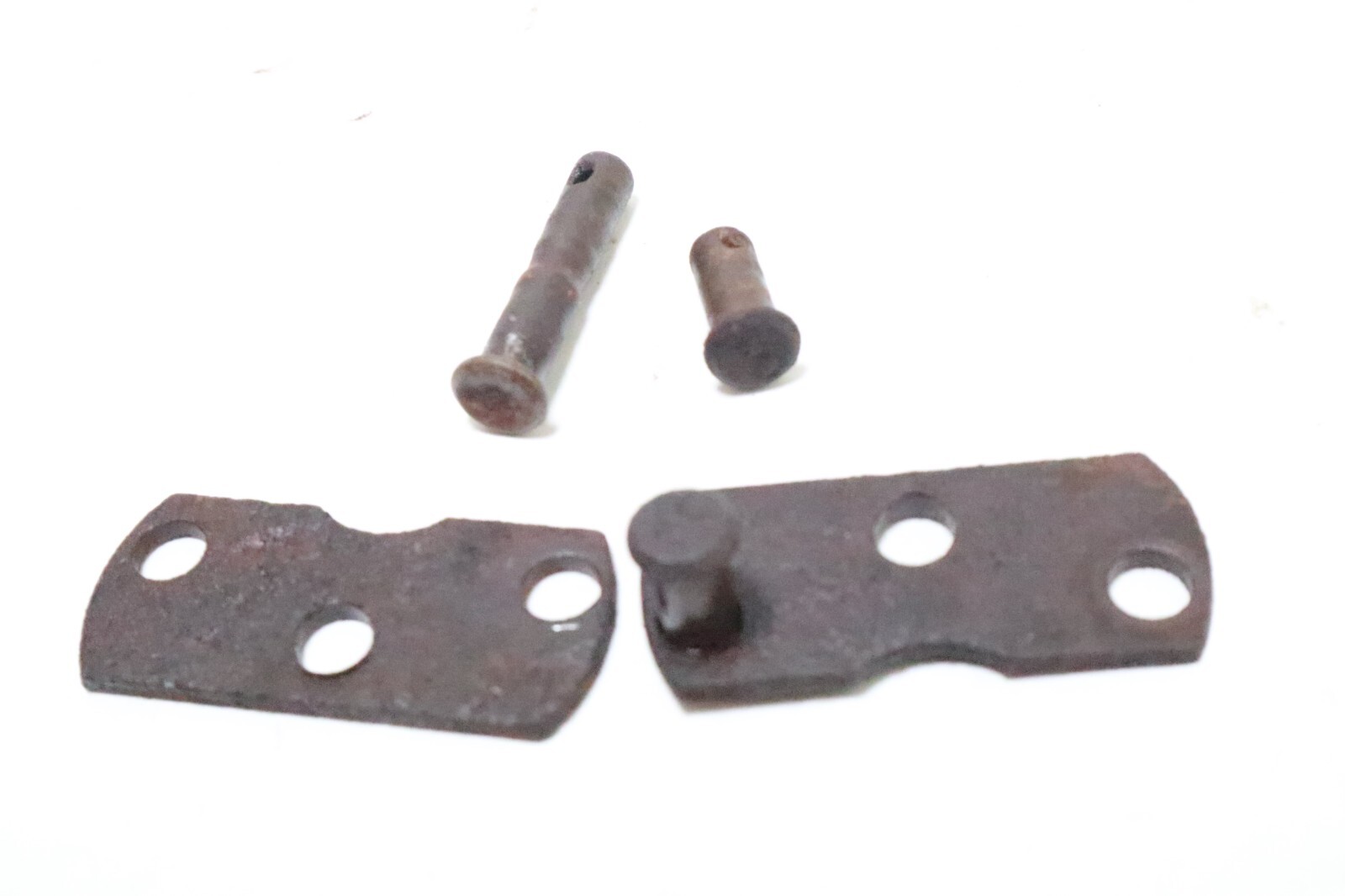Used John Deere 727 Ztrak Parking Brake CABLE PLATE - Image 3