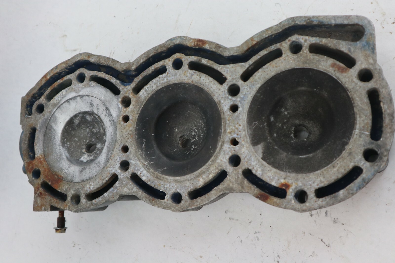 Suzuki 85 HP 2 Stroke Cylinder Head Assembly PN 11111-95630-0ED Fits 1988-2000 - Image 9