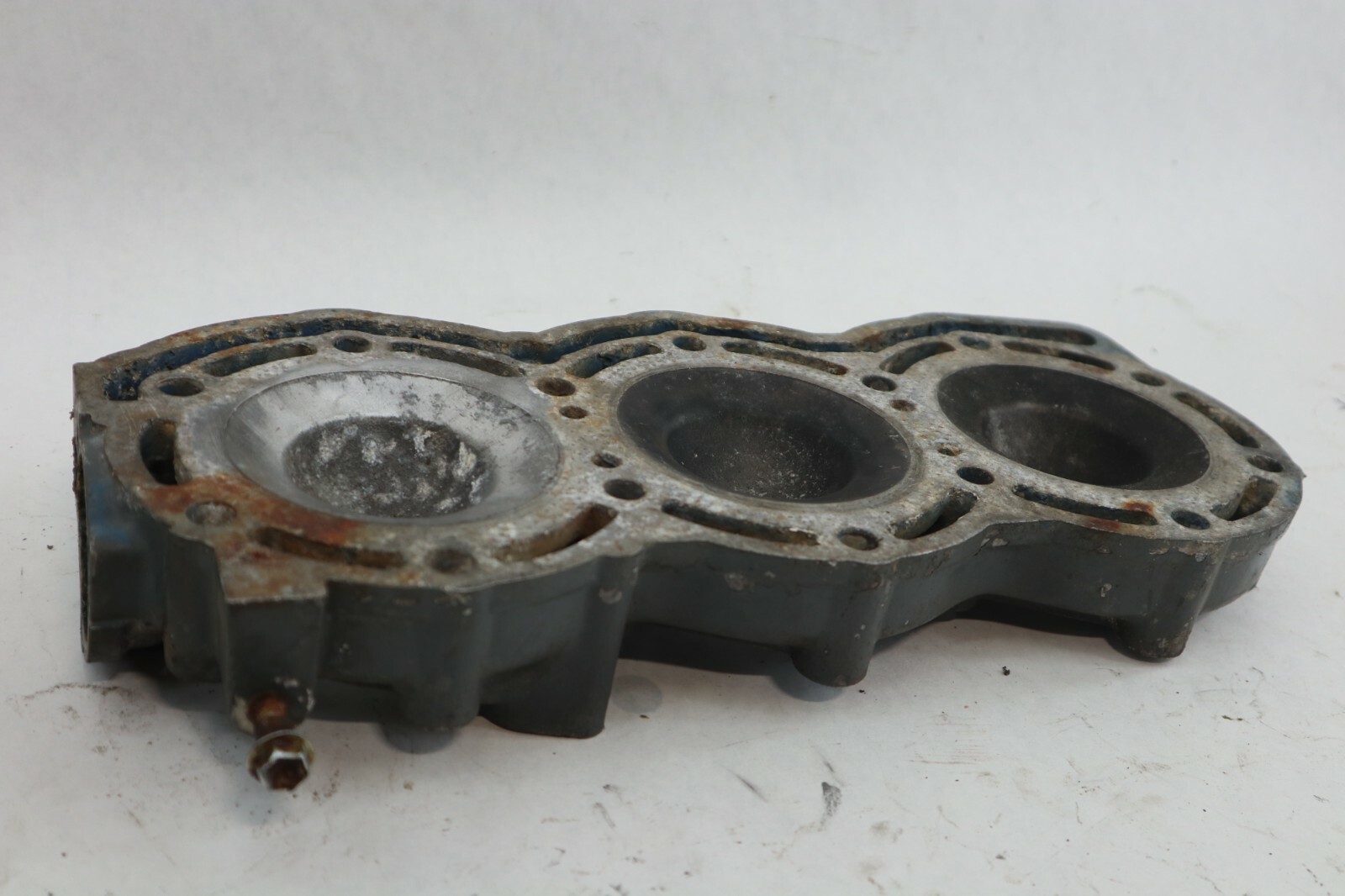 Suzuki 85 HP 2 Stroke Cylinder Head Assembly PN 11111-95630-0ED Fits 1988-2000 - Image 11