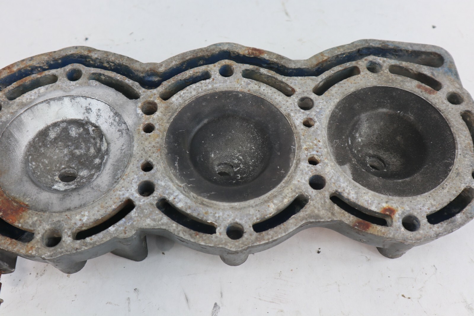 Suzuki 85 HP 2 Stroke Cylinder Head Assembly PN 11111-95630-0ED Fits 1988-2000 - Image 12