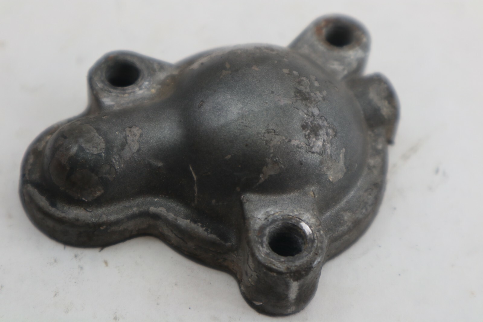 1989 SUZUKI 75HP THERMOSTAT COVER - Image 9