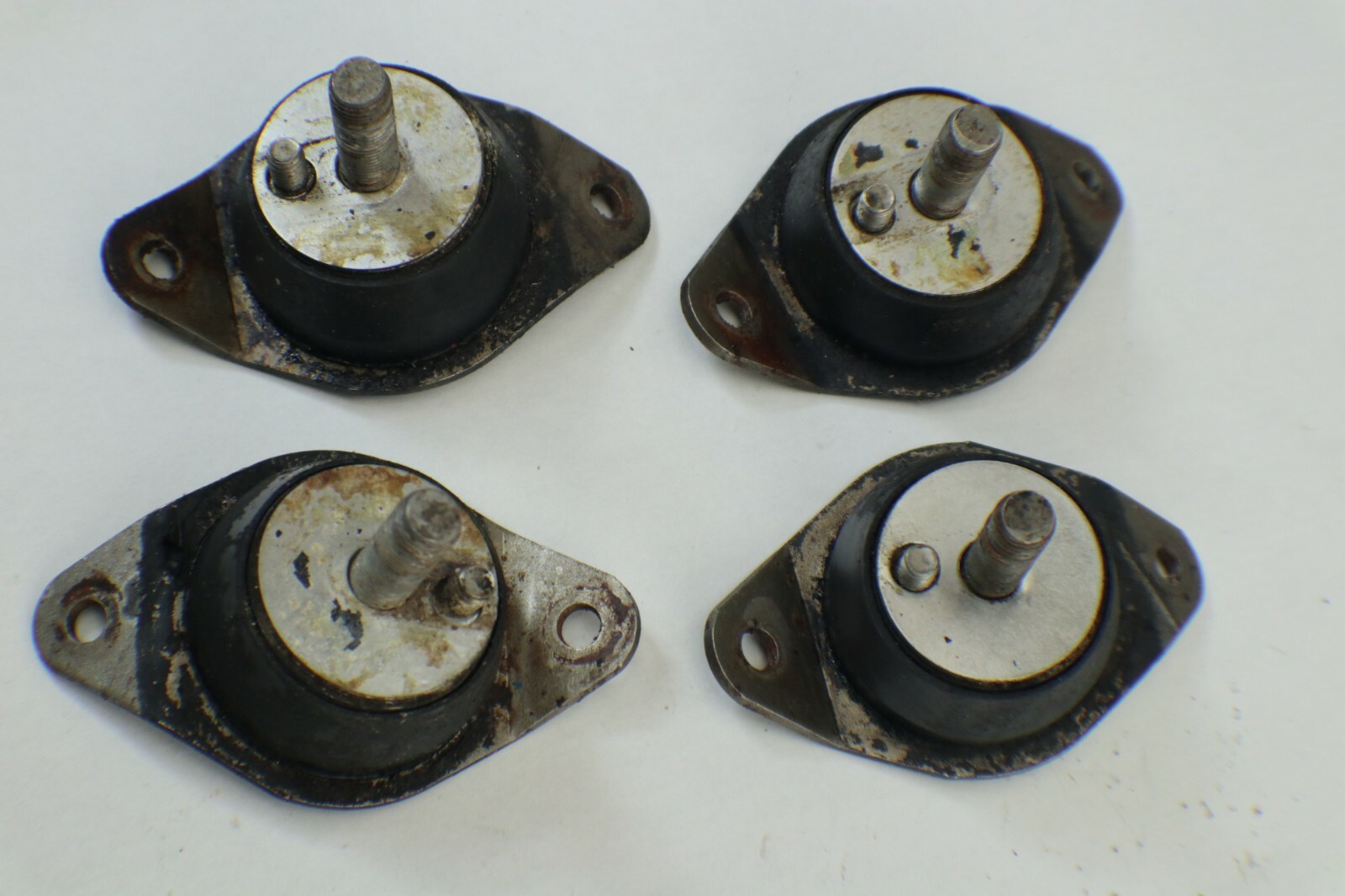 Polaris Jetski 1996 97 SLT 780, Engine Motor Mounts 3110055