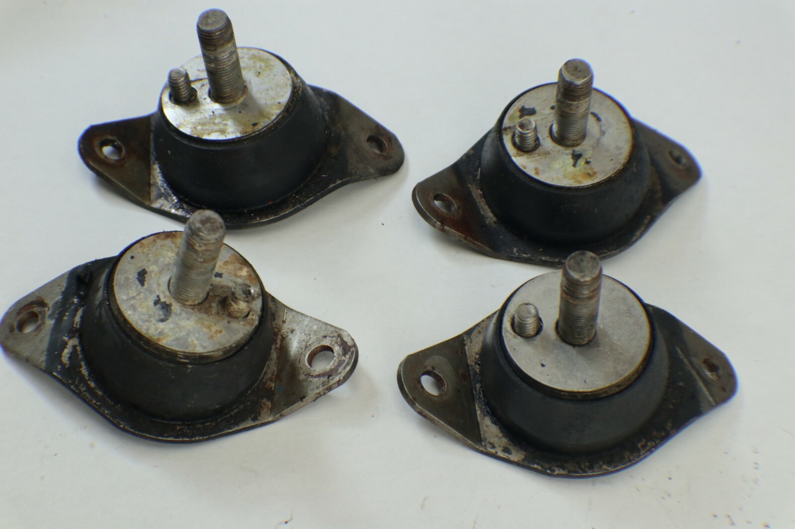 Polaris Jetski 1996 97 SLT 780, Engine Motor Mounts 3110055 - Image 3