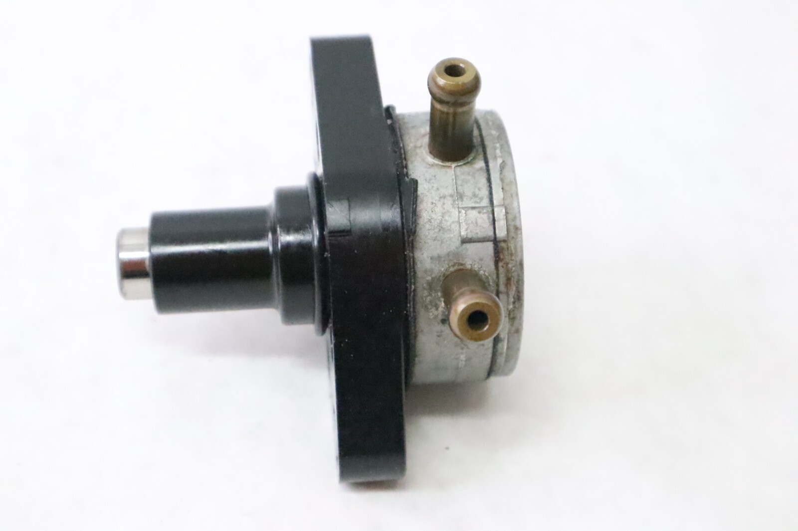 Johnson Evinrude Suzuki 60-70hp 4-stroke Fuel Pump Assy 5030697 - Image 3