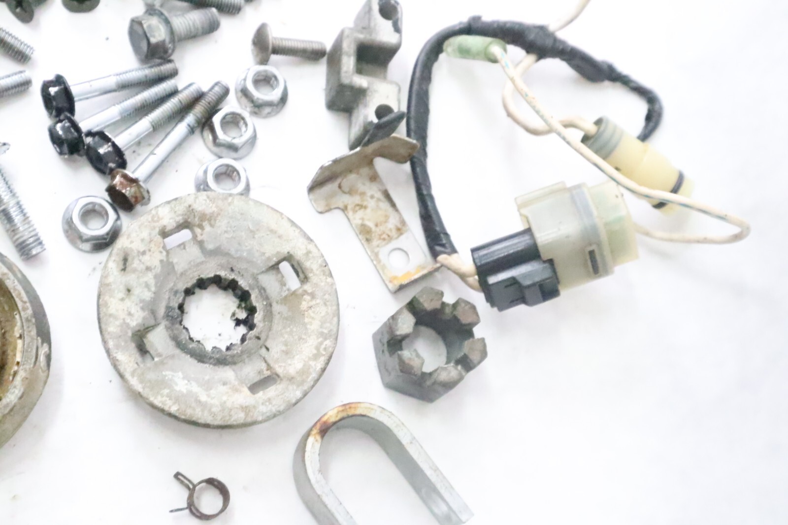 1998-2001 EVINRUDE 60-70 HP 4 STROKE mixed bolts hardware - Image 8