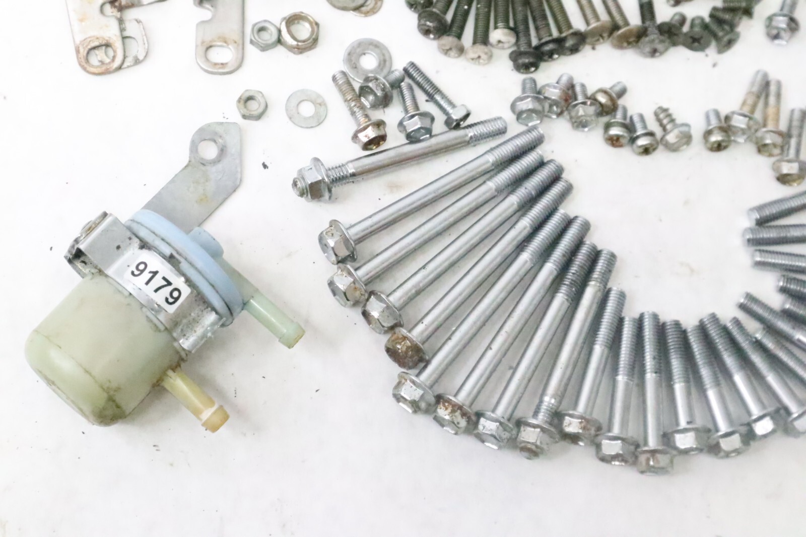 1998-2001 EVINRUDE 60-70 HP 4 STROKE mixed bolts hardware - Image 12