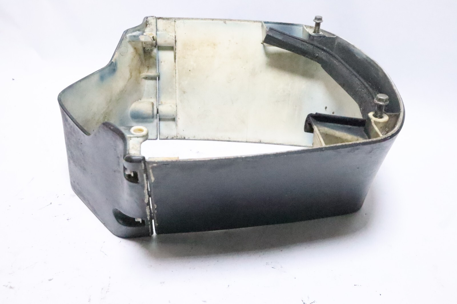 Johnson Evinrude 85-90-100-115-140-200 HP Midsection 0390131 Rear Cover 389274 - Image 6