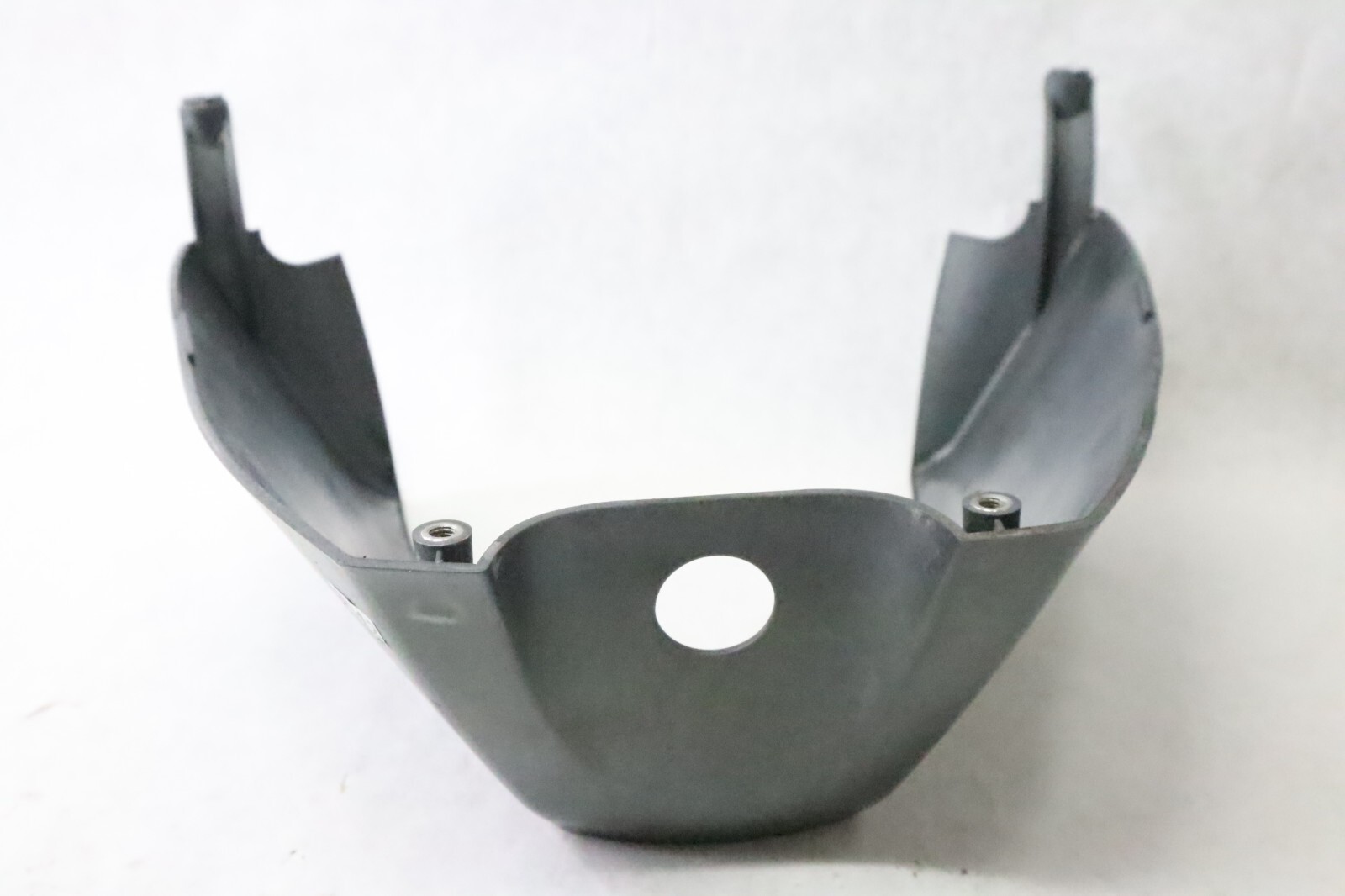 1999 - 2005 F25 25hp Yamaha Outboard 65W-42741-01-00 APRON - Image 3