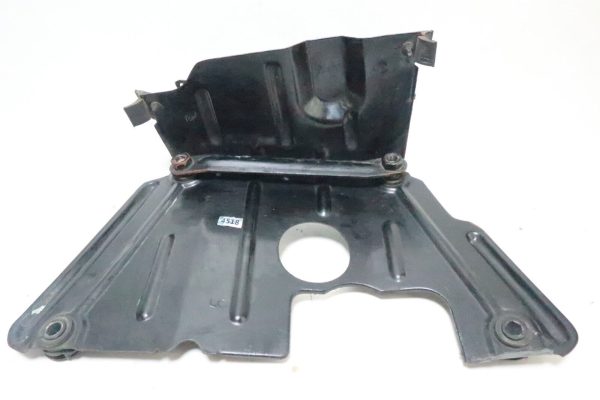 HONDA GL1100 RADIATOR FAN SHROUD 62401-463-000 GL 1100 GOLDWING 80 81 82 83 USED