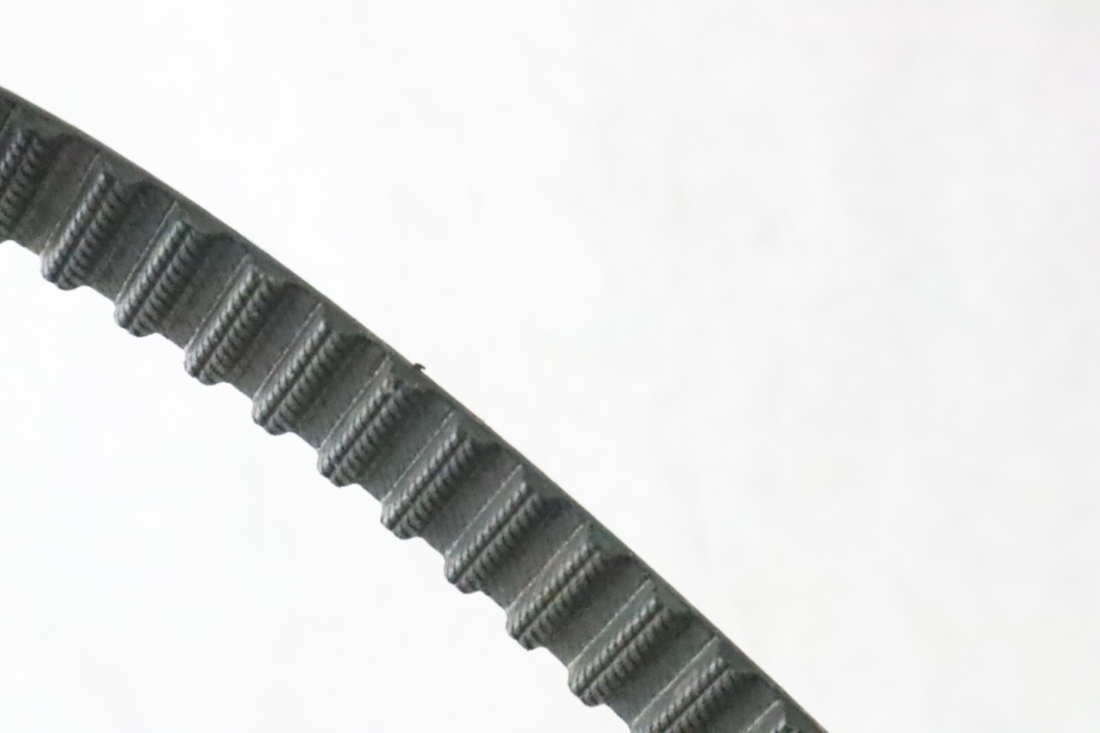 Timing Belt For Yamaha Outboard 25/30/40hp 4-Stroke 65W-46241-00 Sierra 18-15135 - Image 7