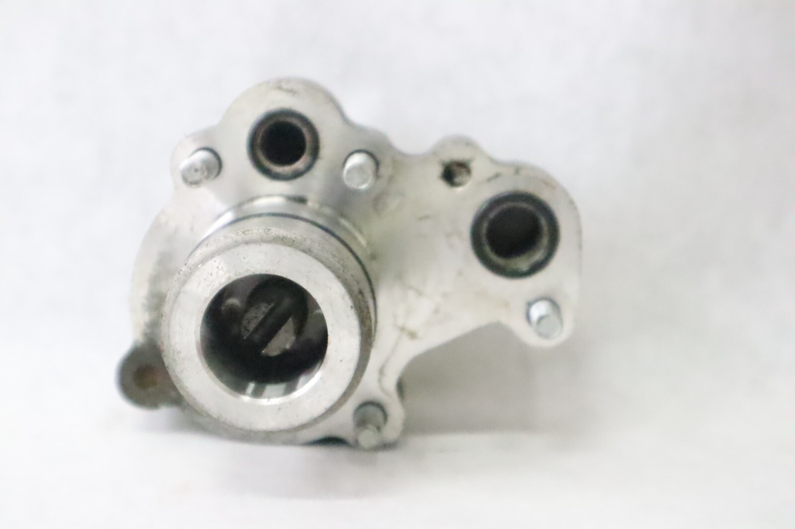OEM Yamaha F25 25HP Oil Pump Assembly 65W-13300-00-00 - Image 4