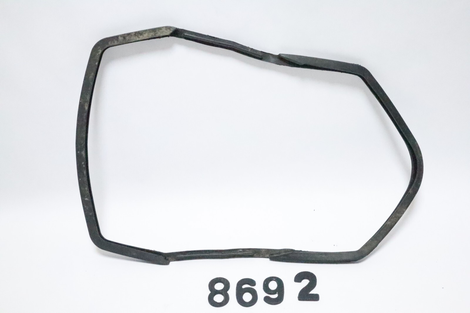 SUZUKI ENGINE LOW SEAL BLACK 61113-87D01 MARINE BOAT - Image 2