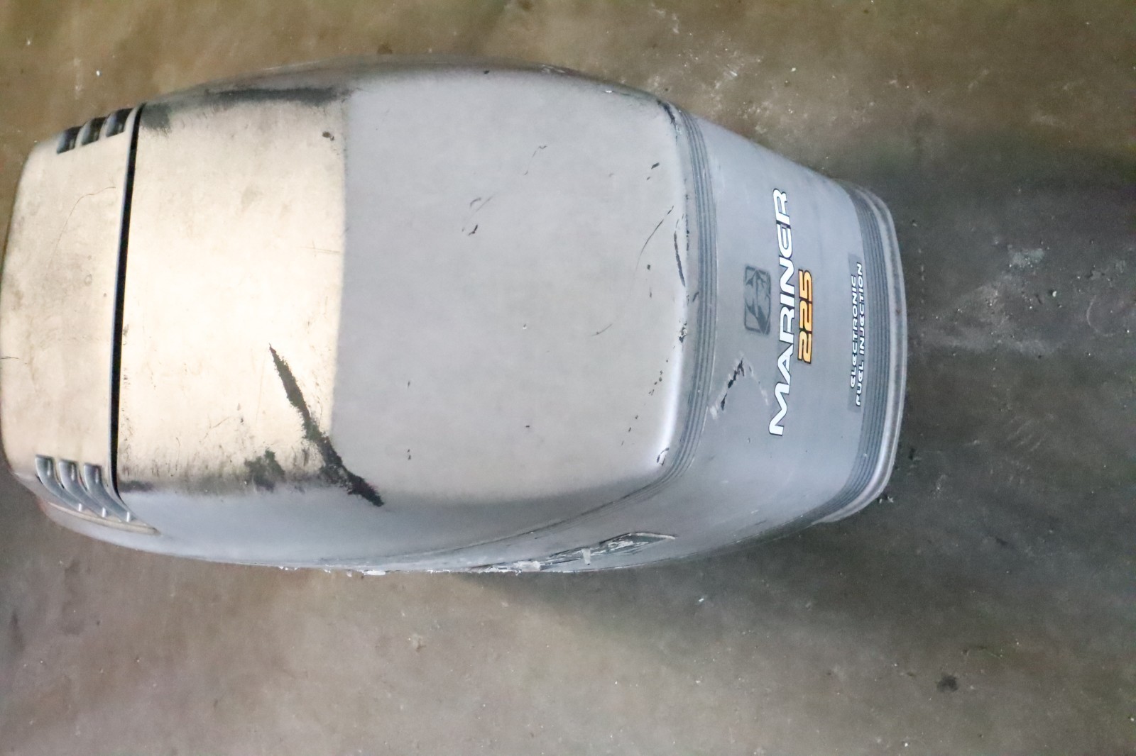 Mercury Mariner 3.0L 225hp outboard top cowling - Image 10